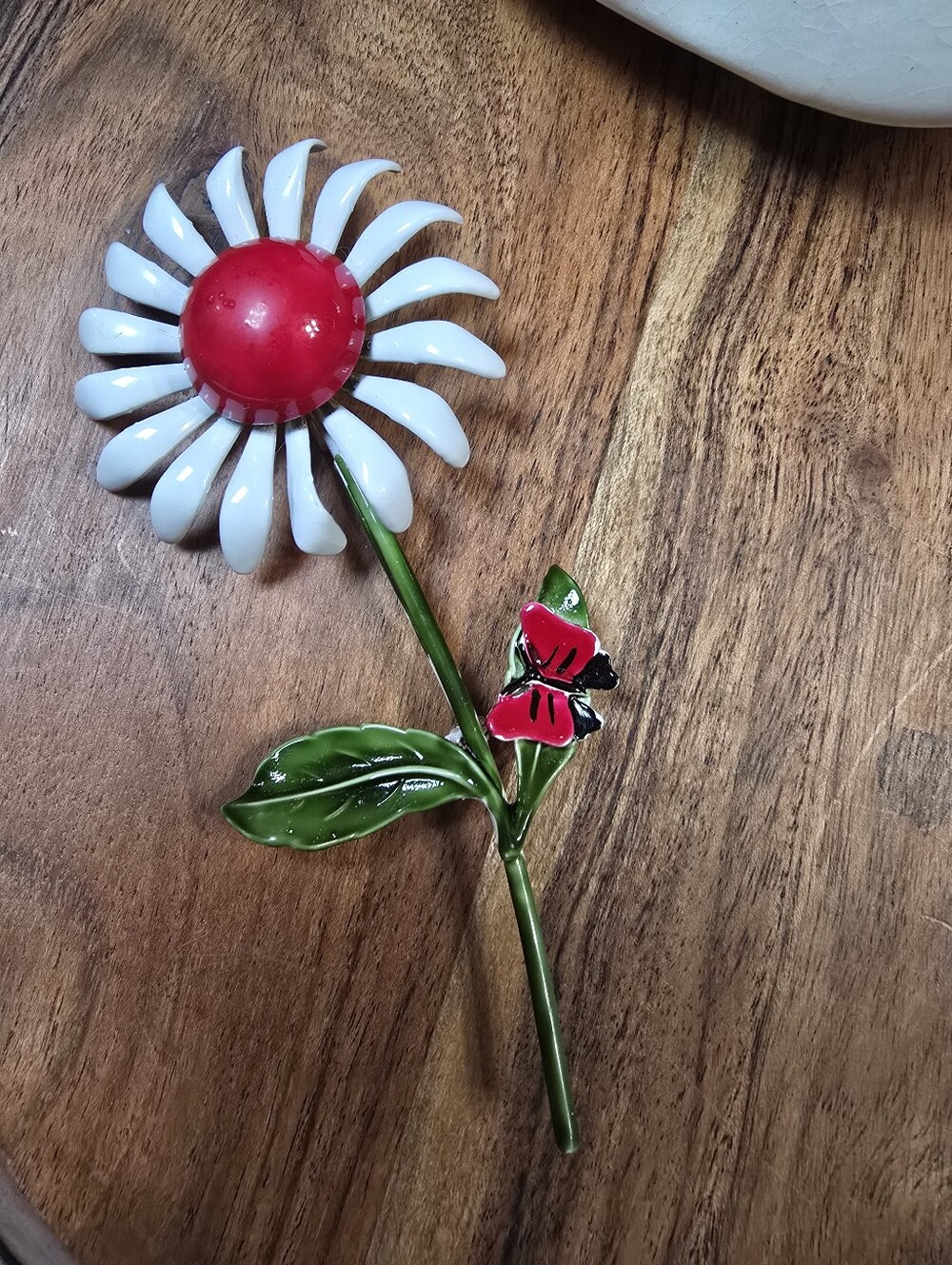 Weiss Enamel Metal Daisy White & Red Green Stem With Butterfly On Leaf Brooch